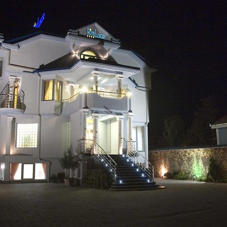 Hotel Luxor Suto Orizari 外观 照片